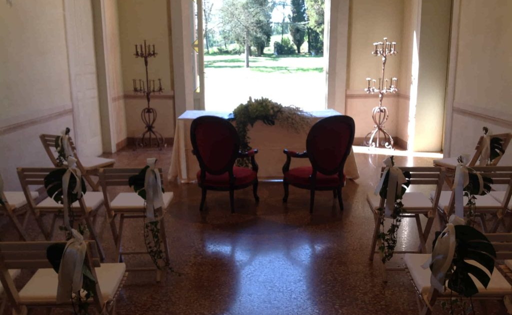 altare-per-matrimonio-villa-palazzona-di-maggio-1024x765
